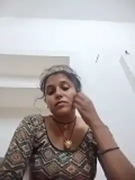 Snapshot of Sonam_shinde chatting on June 6, 2026, 4:23 pm Sonam shinde online show from June 6, 2026, 4:23 pm