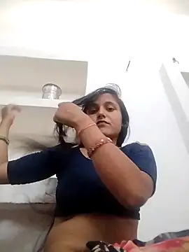 Snapshot of Sonam_shinde chatting on May 27, 2026, 5:48 am Sonam shinde online show from May 27, 2026, 5:48 am