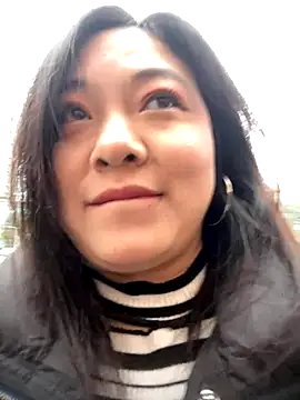 Snapshot of smgirls chatting on December 4, 2025, 6:01 am smgirls online show from December 4, 2025, 6:01 am