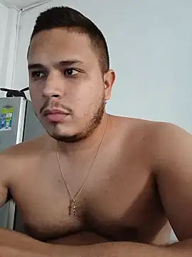 Alexboy022025 online show from November 13, 2025, 8:57 pm