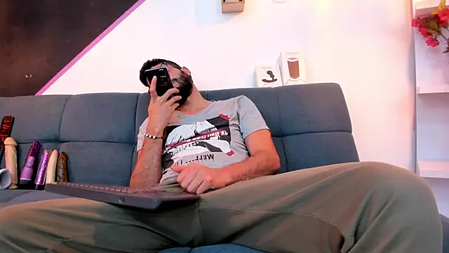 DanteWinter online show from September 23, 2025, 3:35 am