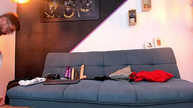 DanteWinter online show from September 24, 2025, 3:46 am