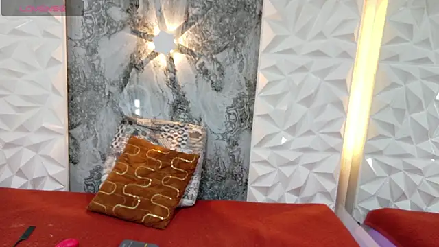BiancaMoon88 online show from October 10, 2025, 2:29 pm