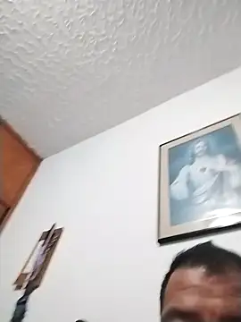 latinblack16 online show from November 8, 2025, 3:21 am