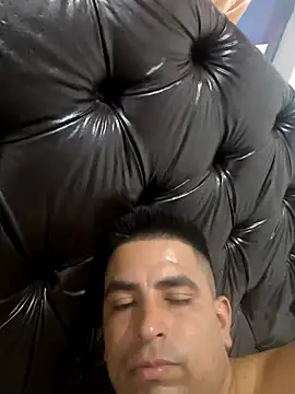 Negroyblanca3 online show from January 7, 2026, 11:10 pm