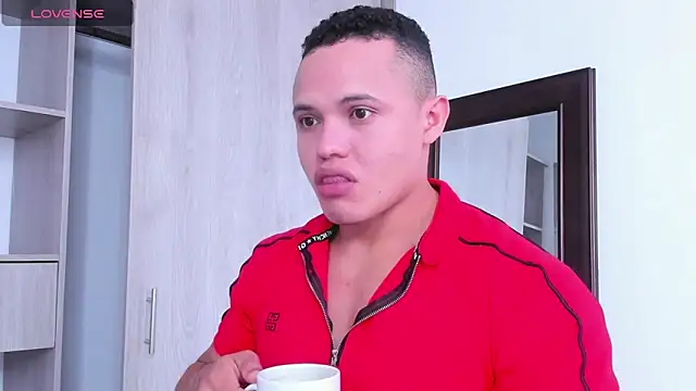 KingLevi01 online show from September 30, 2025, 4:35 pm