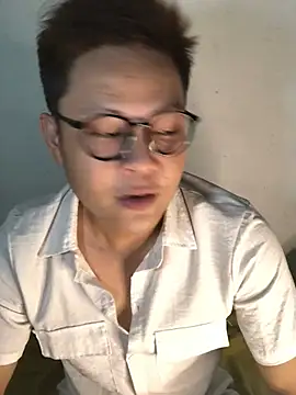 Snapshot of datnguyenvn chatting on July 7, 2026, 10:52 am datnguyenvn online show from July 7, 2026, 10:52 am