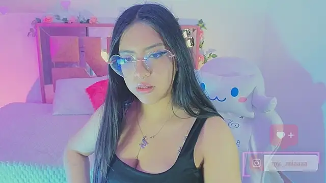 Snapshot of Mia_bunny15 chatting on September 27, 2025, 9:21 pm Mia bunny15 online show from September 27, 2025, 9:21 pm