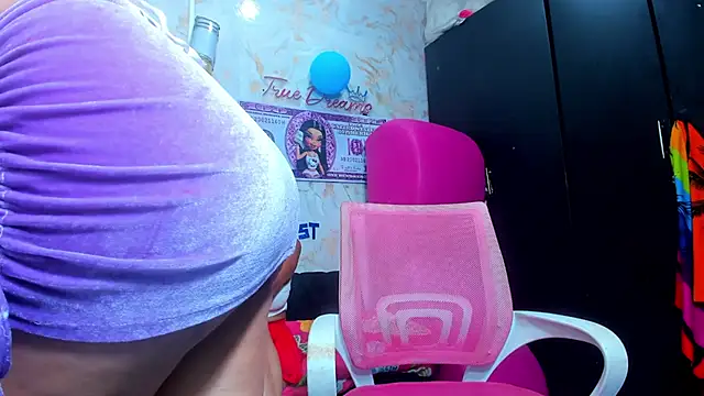 Snapshot of Dirty_dream_ chatting on October 4, 2025, 10:55 pm Dirty dream  online show from October 4, 2025, 10:55 pm