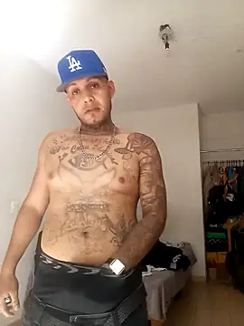 Snapshot of Tripalop chatting on March 15, 2026, 8:27 pm Tripalop online show from March 15, 2026, 8:27 pm