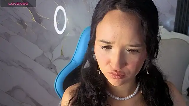 bella vibess s online show from February 8, 2026, 12:36 pm