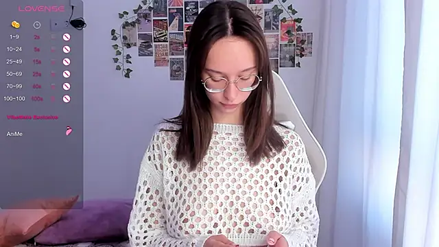 Snapshot of _Alissaa chatting on October 6, 2025, 1:23 pm  Alissaa online show from October 6, 2025, 1:23 pm
