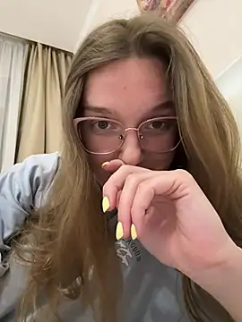 Snapshot of Bellatrisssaa chatting on March 28, 2026, 7:59 pm Bellatrisssaa online show from March 28, 2026, 7:59 pm