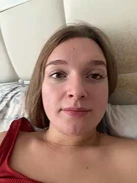 Bellatrisssaa online show from November 1, 2025, 6:41 am