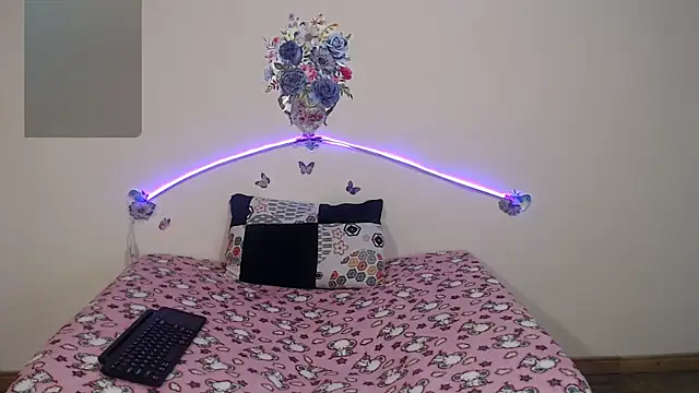 Valeryxs online show from October 25, 2025, 8:53 pm