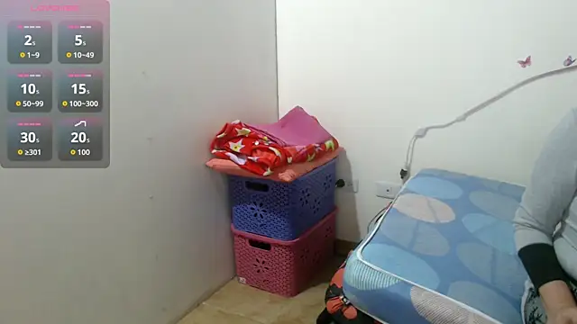 Valeryxs online show from September 20, 2025, 7:19 pm