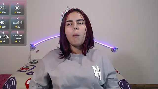 Valeryxs online show from November 13, 2025, 8:24 pm