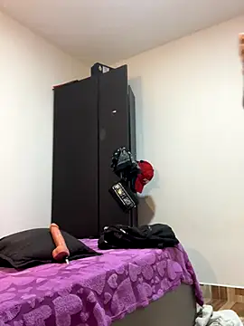 0anonimo bottom1 online show from September 29, 2025, 7:41 pm