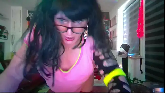 hellgirl1980 online show from May 15, 2026, 7:56 pm