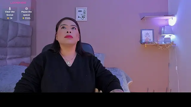 roselyn caprice online show from September 30, 2025, 9:04 am