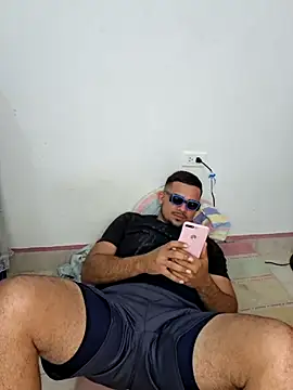 yeffito1 online show from September 18, 2025, 3:48 pm