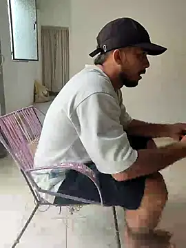 yeffito1 online show from February 6, 2026, 7:10 pm