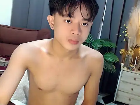 NautyBoyBrazeen 143 online show from April 15, 2026, 7:58 pm