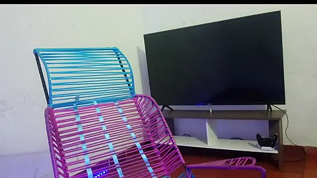 ErickWalton online show from November 28, 2025, 5:29 am