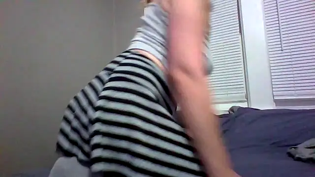 chickandherdick online show from October 21, 2025, 5:40 am