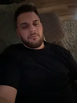 Snapshot of Fabiowe@xh chatting on November 9, 2025, 7:23 am Fabiowexh online show from November 9, 2025, 7:23 am