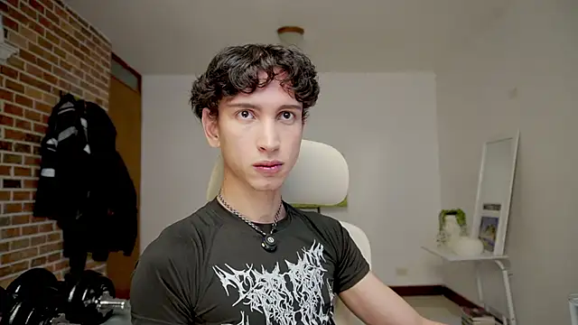 boream online show from December 18, 2025, 1:04 pm