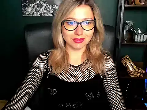 loveHeidi online show from August 6, 2026, 4:18 am