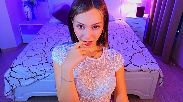 LumMina online show from March 1, 2026, 10:26 am