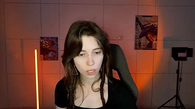 Yoka paradoXXX online show from October 15, 2025, 5:17 am