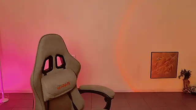 Yoka paradoXXX online show from January 14, 2026, 9:13 am