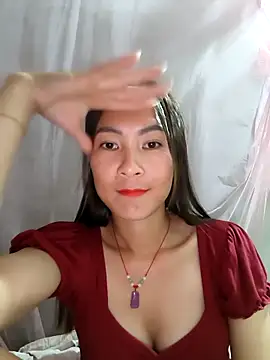 Snapshot of Yumyum_kiw chatting on November 1, 2025, 4:52 am Yumyum kiw online show from November 1, 2025, 4:52 am