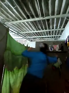 Snapshot of Yumyum_kiw chatting on December 15, 2025, 12:22 pm Yumyum kiw online show from December 15, 2025, 12:22 pm