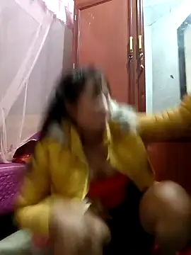 Snapshot of Yumyum_kiw chatting on December 20, 2025, 2:36 am Yumyum kiw online show from December 20, 2025, 2:36 am