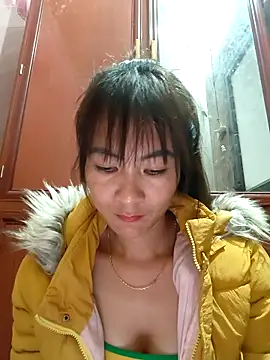 Snapshot of Yumyum_kiw chatting on December 17, 2025, 3:00 am Yumyum kiw online show from December 17, 2025, 3:00 am