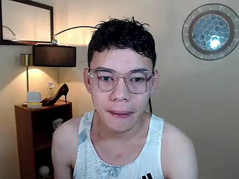 Snapshot of keirflorianxx chatting on October 5, 2025, 2:35 am keirflorianxx online show from October 5, 2025, 2:35 am