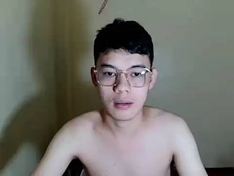 Snapshot of keirflorianxx chatting on October 11, 2025, 7:48 pm keirflorianxx online show from October 11, 2025, 7:48 pm