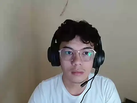 Snapshot of keirflorianxx chatting on September 18, 2025, 2:31 pm keirflorianxx online show from September 18, 2025, 2:31 pm