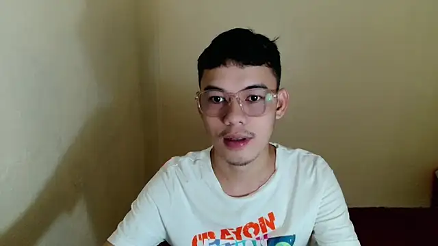 Snapshot of keirflorianxx chatting on September 22, 2025, 5:52 pm keirflorianxx online show from September 22, 2025, 5:52 pm