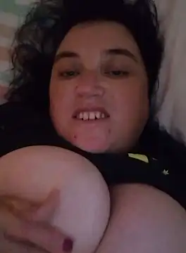 Snapshot of Minou1610 chatting on September 25, 2025, 9:43 pm Minou1610 online show from September 25, 2025, 9:43 pm