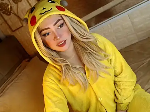 yourdevilsweettsx online show from October 31, 2025, 11:18 am