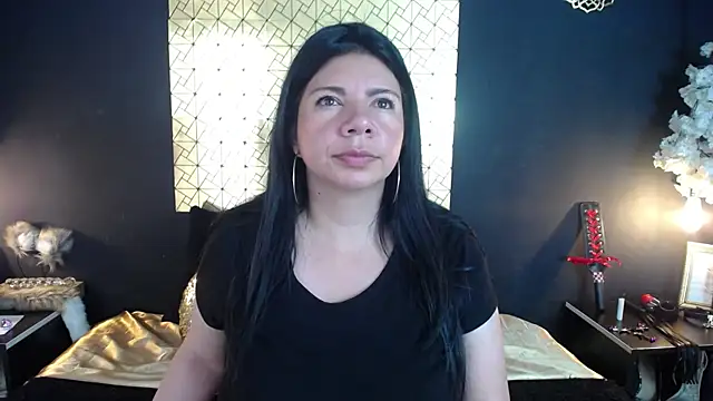 kinky momm online show from May 1, 2026, 3:39 pm