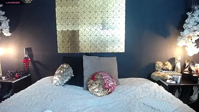 kinky momm online show from February 16, 2026, 2:48 pm