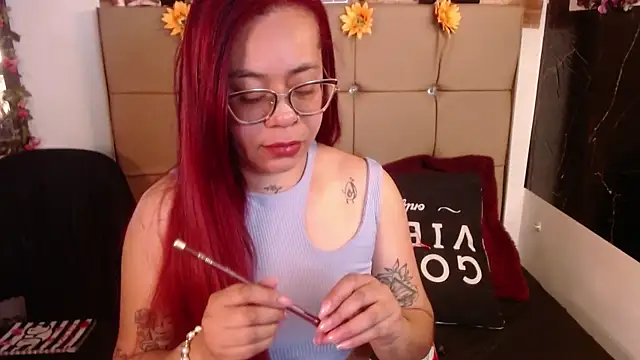 MIA  SPENCER online show from April 7, 2026, 6:10 pm