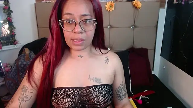 MIA  SPENCER online show from February 13, 2026, 7:03 pm