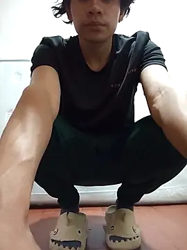 Snapshot of kittymutant99 chatting on February 27, 2026, 7:03 pm kittymutant99 online show from February 27, 2026, 7:03 pm